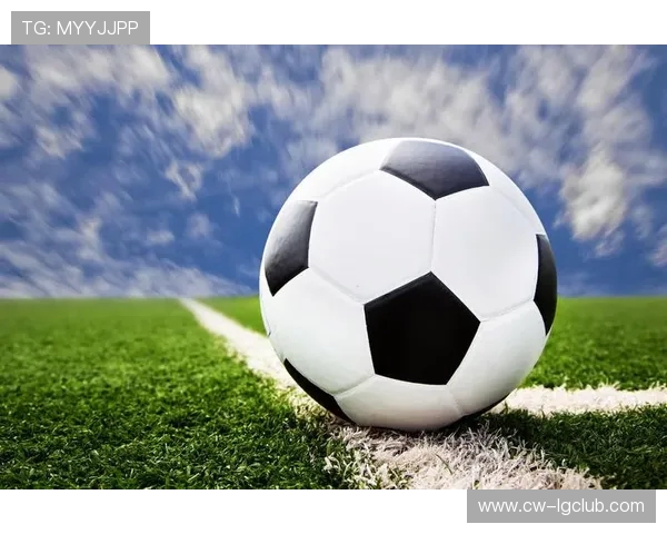 足球长途奔袭反击战术解析：从防守到进攻的极速转换与制胜策略